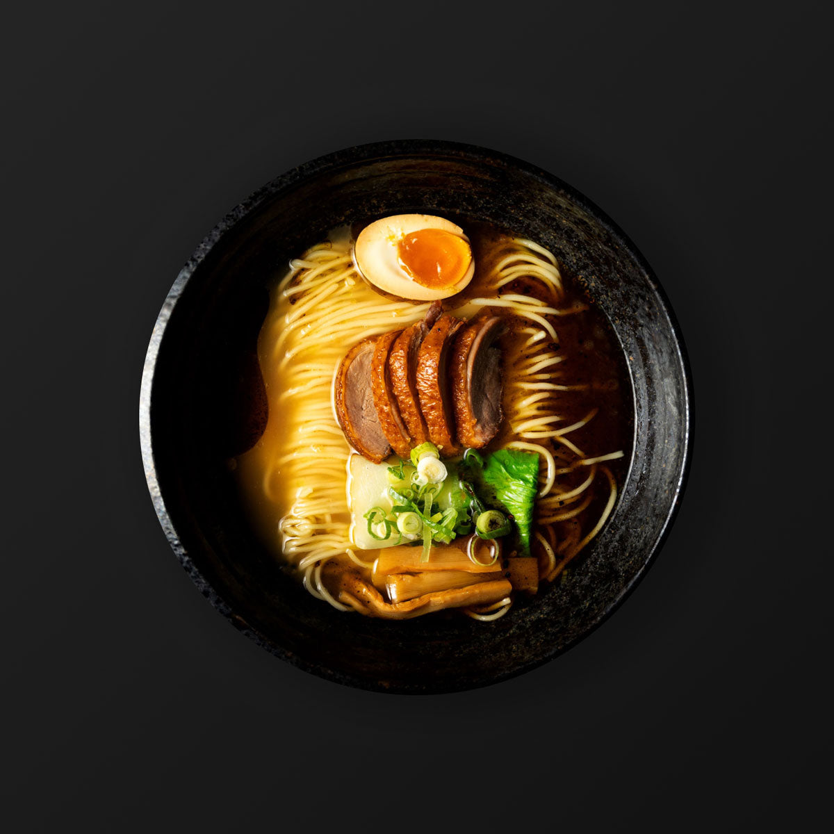 Shoyu Ramen - Peking duck - Black garlic flavor ♥️