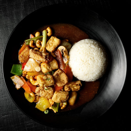 Pad Med Mamuang 🌶️ - Tofu