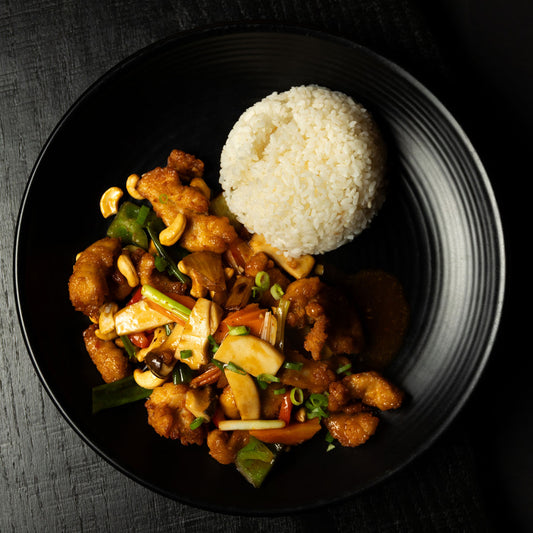 Pad Med Mamuang 🌶️ - Chicken fritters